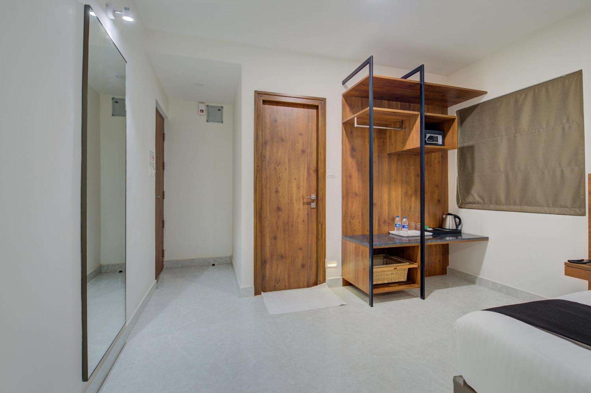 Arunaa Inn Airport Hotel,Ченнаи Экстерьер фото