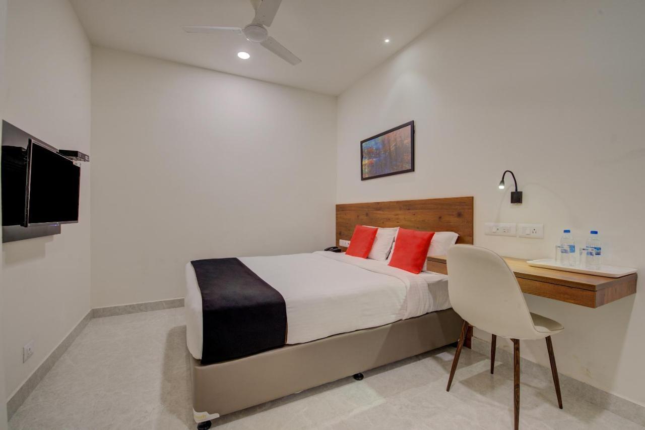 Arunaa Inn Airport Hotel,Ченнаи Экстерьер фото