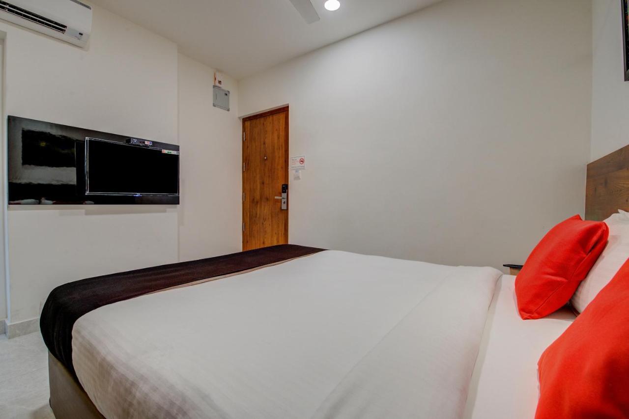 Arunaa Inn Airport Hotel,Ченнаи Экстерьер фото