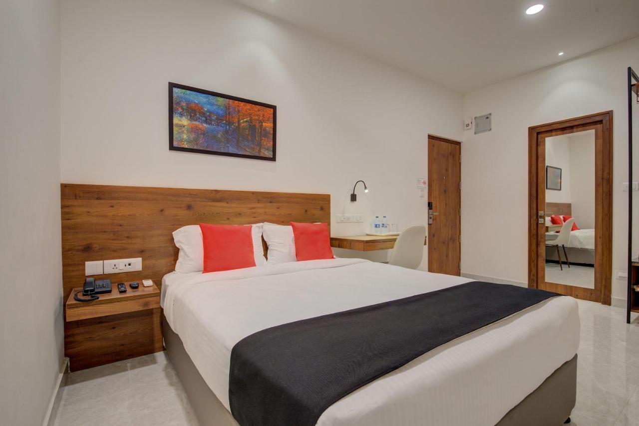 Arunaa Inn Airport Hotel,Ченнаи Экстерьер фото